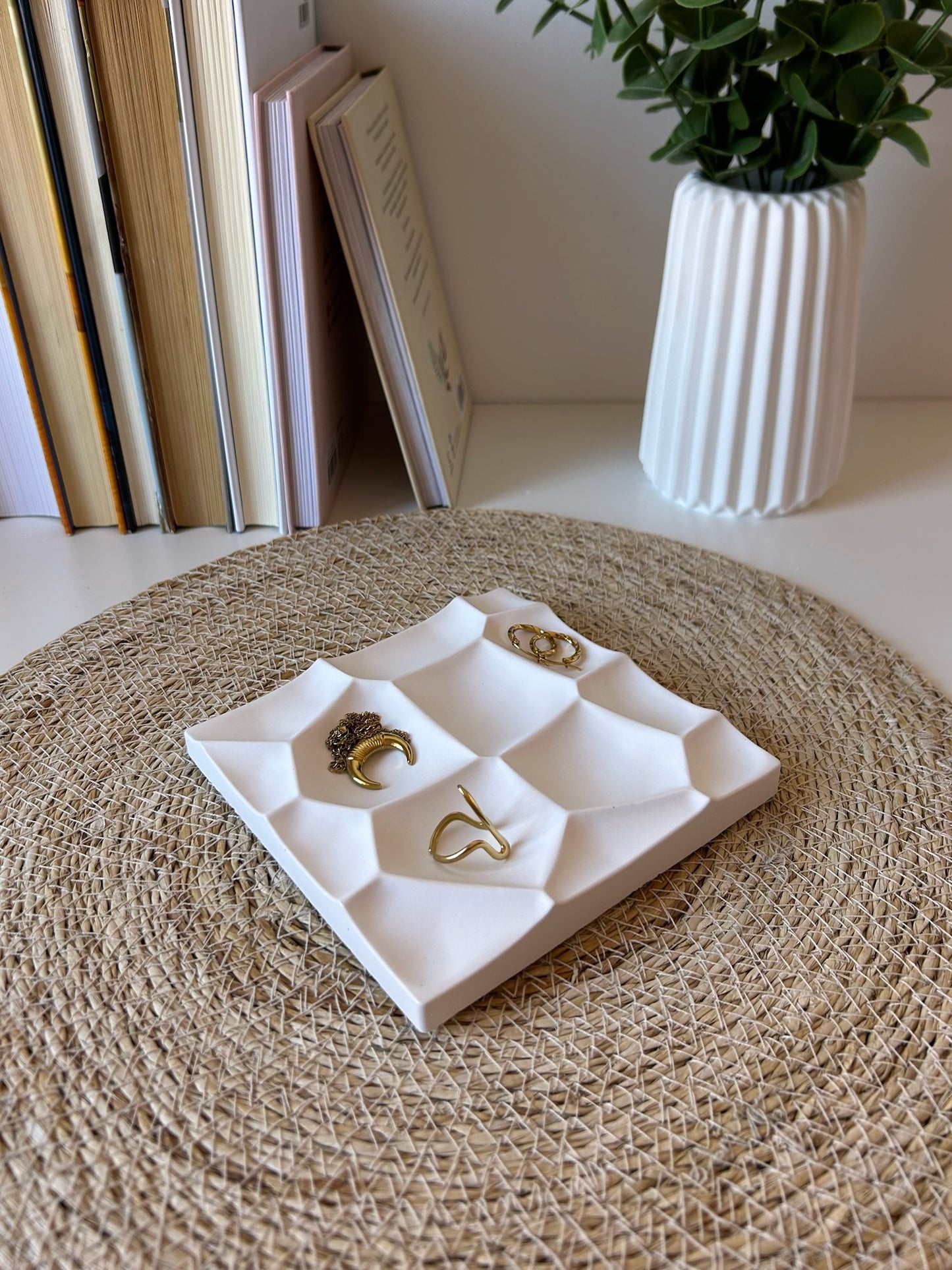 ELARA™ Backless Tank Top